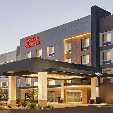 Hampton Inn & Suites Oroville Exterior photo